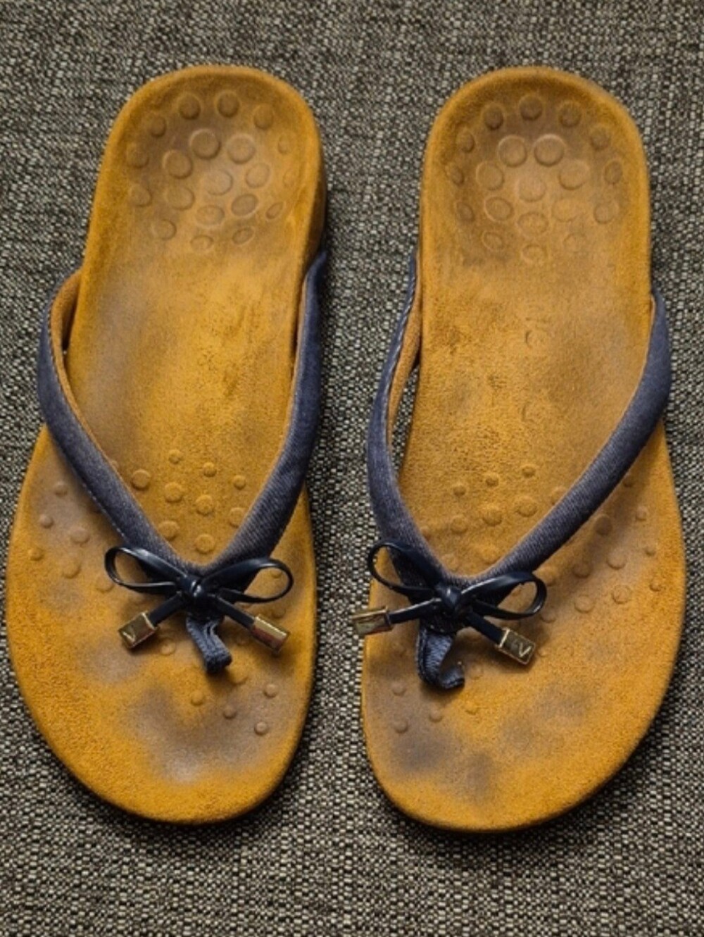 Vionic Sandals Size 8.5 - Picture 4 of 8